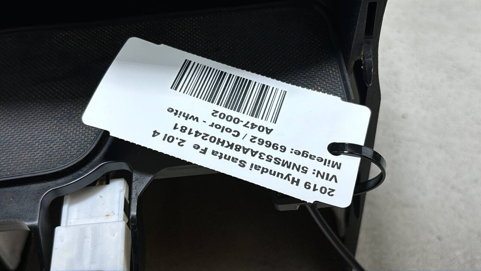 19-20 Hyundai Santa Fe Rear Center Console Storage Box W /Armrest Lid Cover Oem