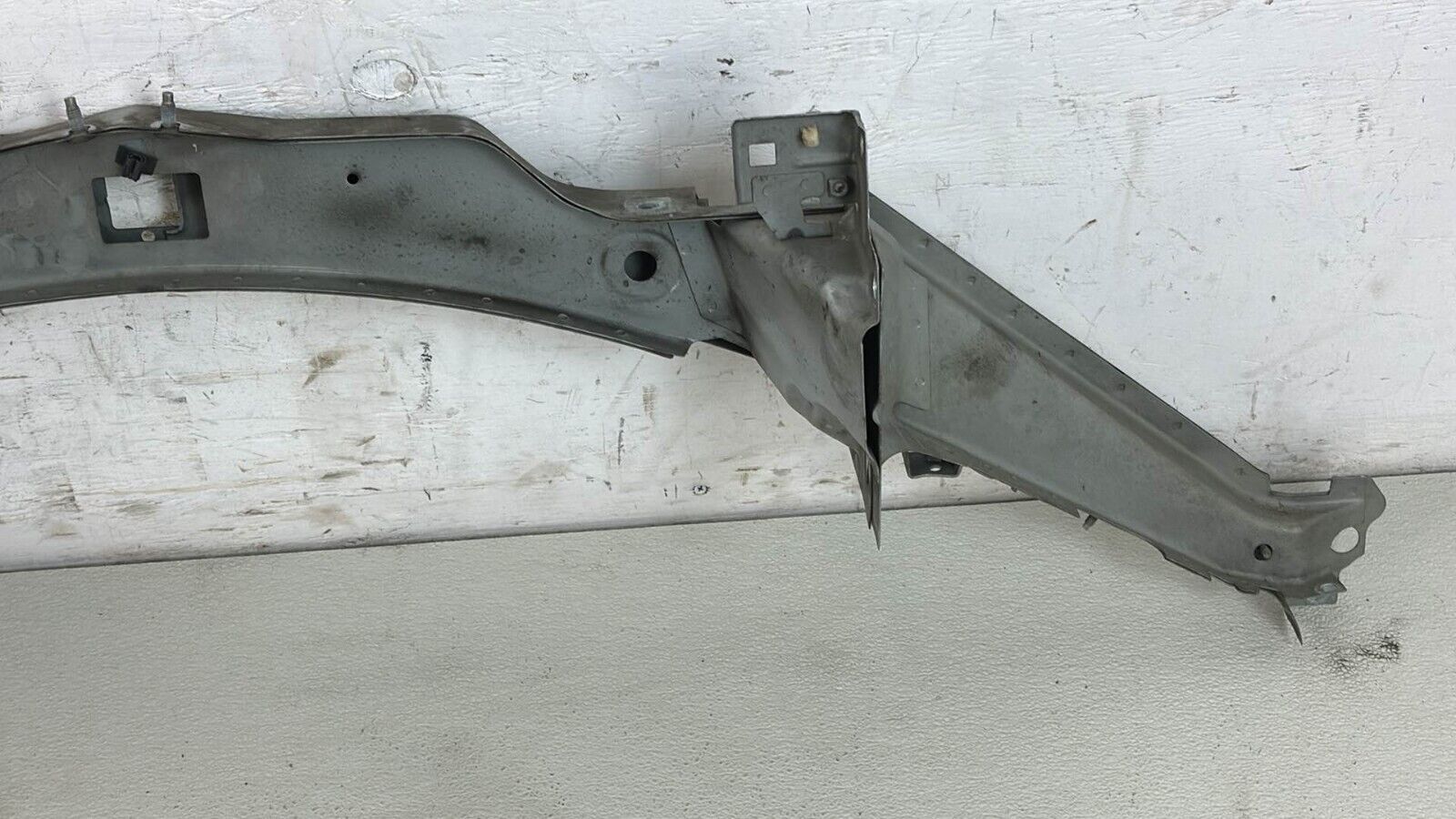 12-15 Jaguar Xf Xfr X250 Upper Radiator Core Reinforcement Bracket C2Z16114 Oem