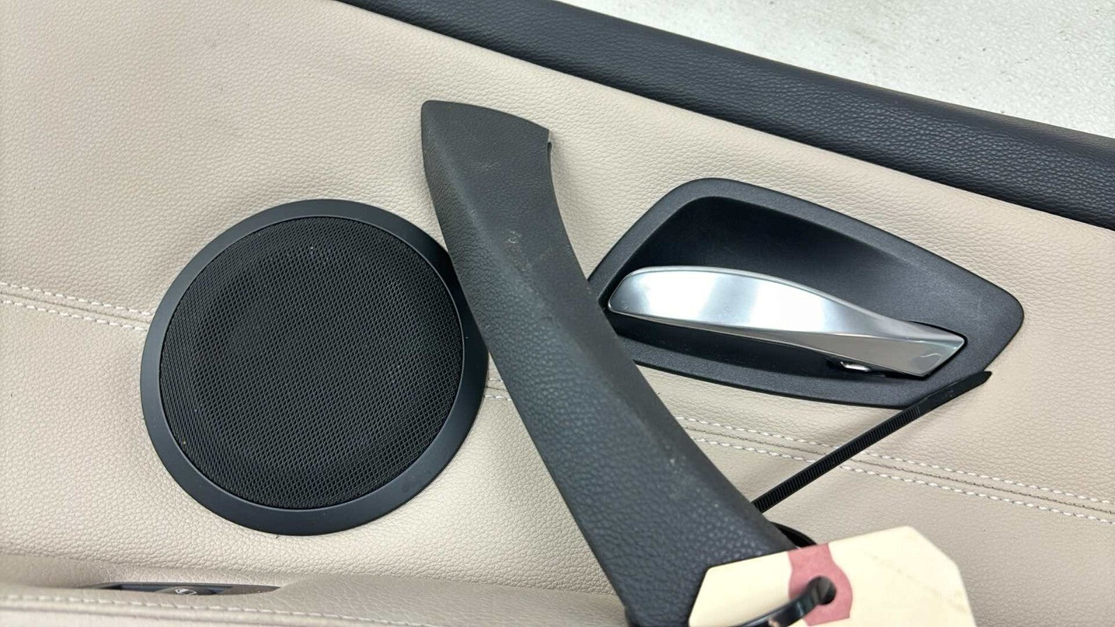 09-12 Bmw 328Xi 335D E90 Front Right Door Trim Panel Passenger Side Oem