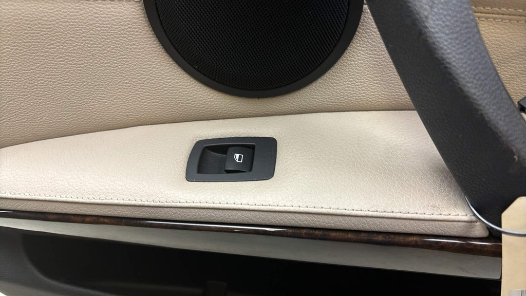 09-12 Bmw 328Xi 335D E90 Front Right Door Trim Panel Passenger Side Oem