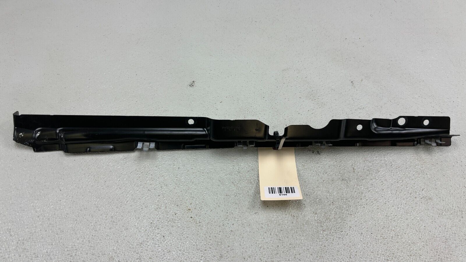 09-17 Mercedes E Class W207 Convertible Rear Right Mounting Bracket A2076301428