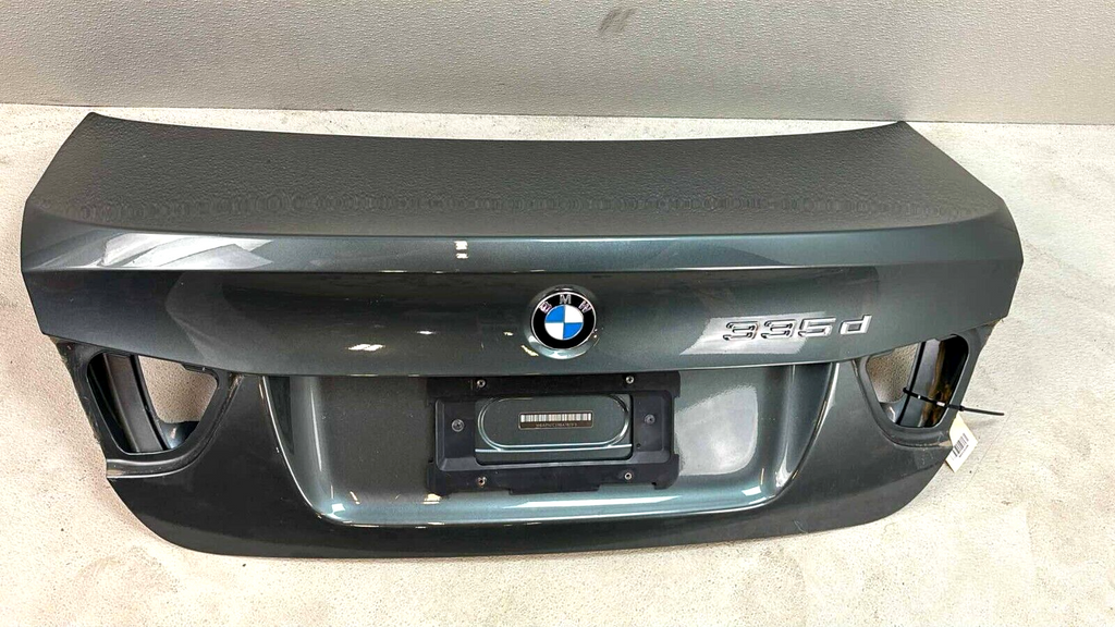 09-11 Bmw 328I 335D M3 E90 Rear Trunk Lid Tailgate Shell Cover Panel Oem