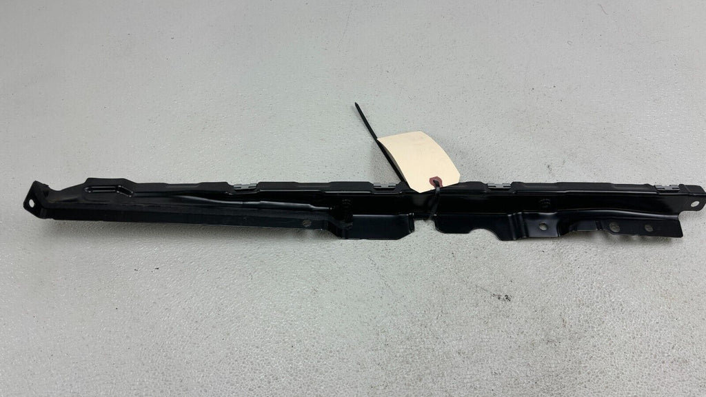 09-17 Mercedes E Class W207 Convertible Rear Right Mounting Bracket A2076301428