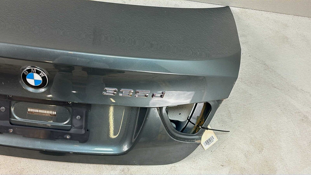 09-11 Bmw 328I 335D M3 E90 Rear Trunk Lid Tailgate Shell Cover Panel Oem