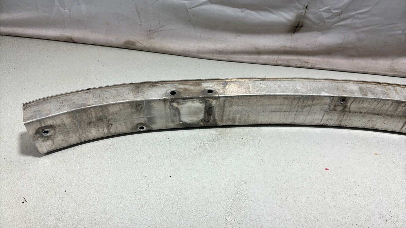 07-12 Mercedes X164 Gl450 Gl550 Ml550 Front Bumper Reinforcement Impact Bar Oem