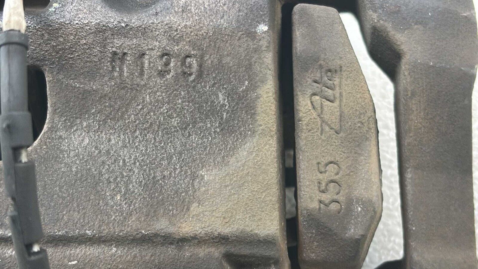 10-13 Jaguar Xf Xj X250 Front Left Side Brake Caliper C2D23147 Oem