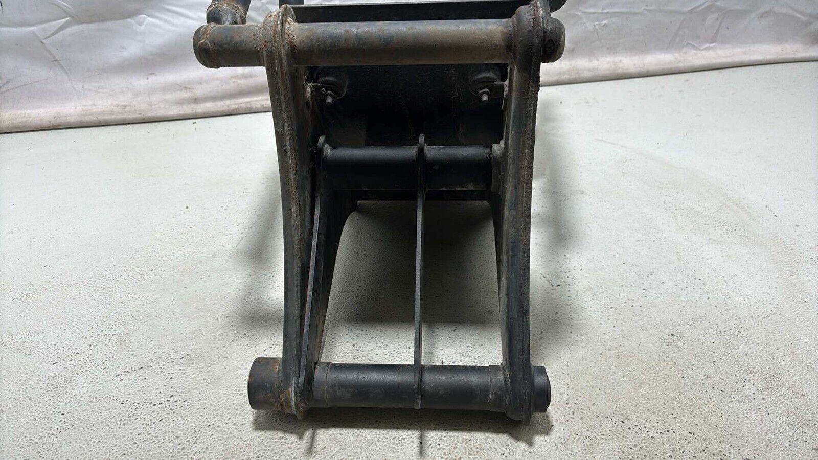 08-24 Kawasaki Vulcan 900 Vn900 Oem Rear Swingarm Suspension Arm, 33001-0226-18R