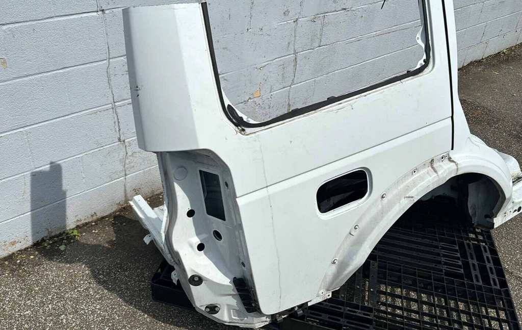 2000-2016 Land Rover Lr4 L319 3.0L Sport Right Pass Rear Quarter Panel Body