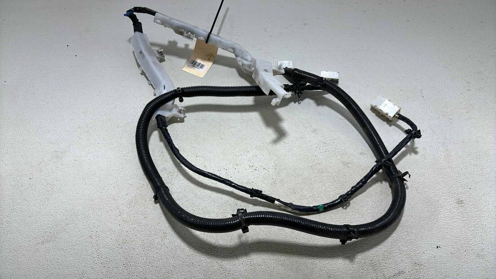 03-06 Nissan 350Z Right Convertible Trunk Wiring Harness Wire Oem 24015-Ev01B