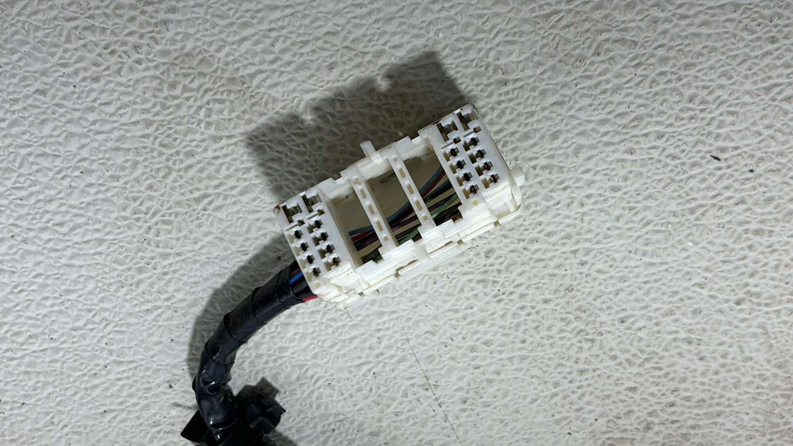 03-06 Nissan 350Z Right Convertible Trunk Wiring Harness Wire Oem 24015-Ev01B