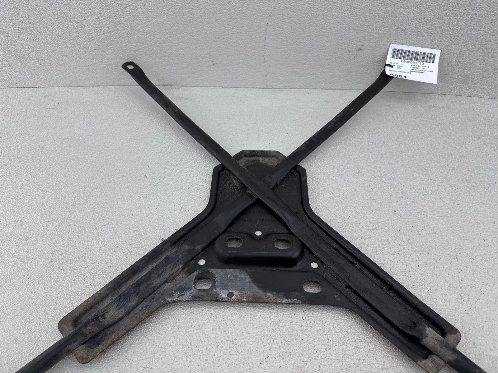 02-05 Ford Thunderbird Oem X Brace Small Under Body Oem