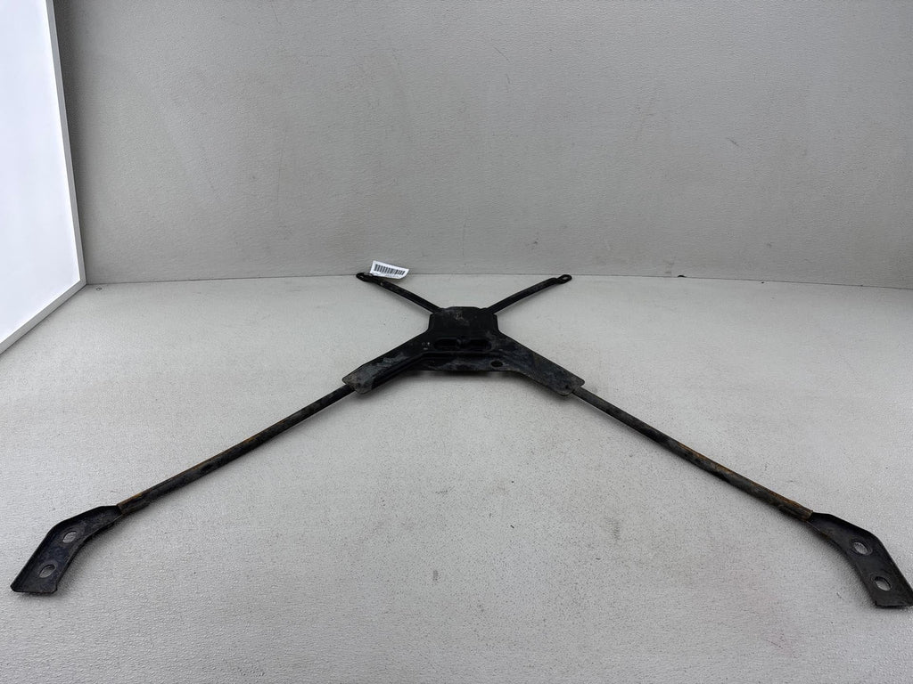 02-05 Ford Thunderbird Oem X Brace Small Under Body Oem