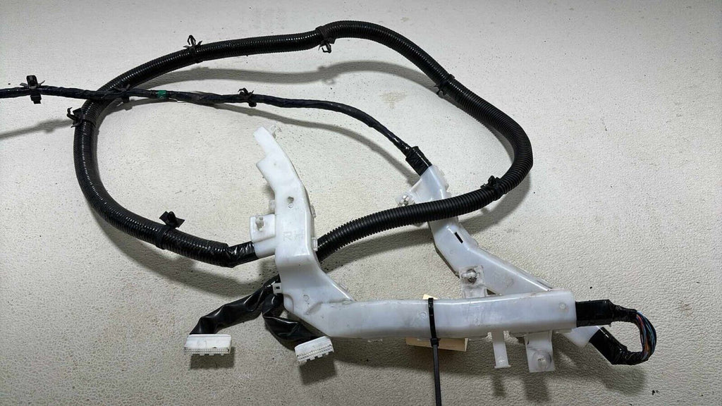03-06 Nissan 350Z Right Convertible Trunk Wiring Harness Wire Oem 24015-Ev01B