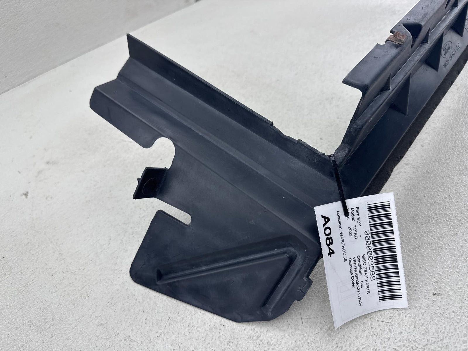 02-05 Ford Thunderbird Radiator Deflector Duct Air Guide Baffle Oem