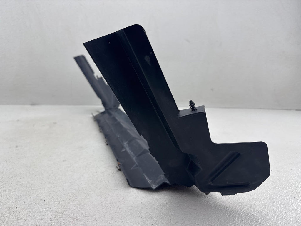 02-05 Ford Thunderbird Radiator Deflector Duct Air Guide Baffle Oem