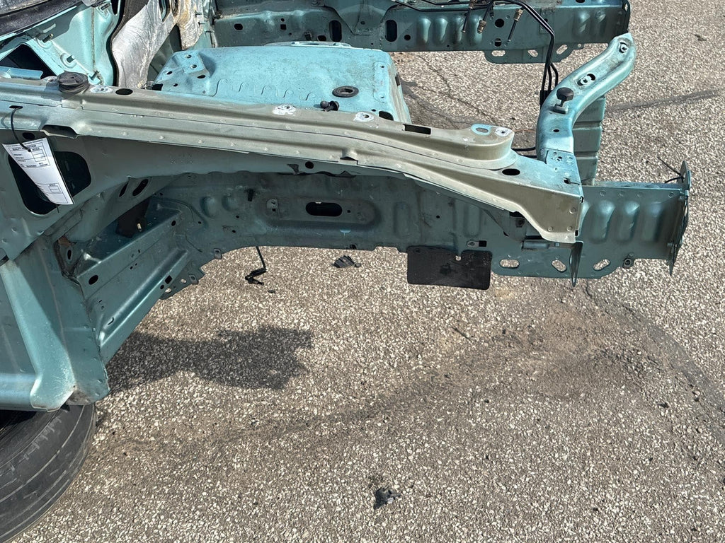 2000 - 2005 Ford Thunderbird Front Frame Rail A Pillar Front Rh Right Passenger