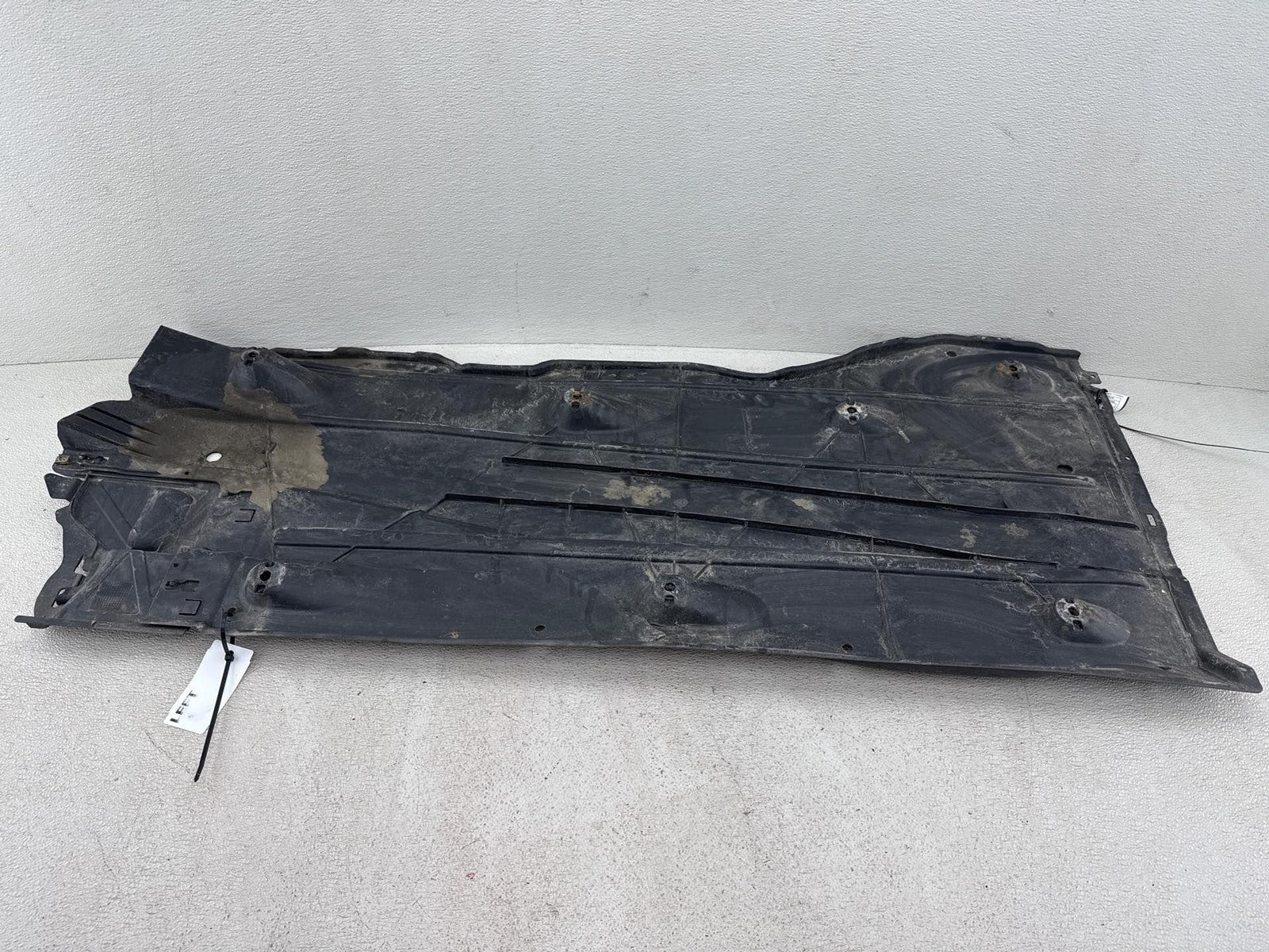 15-20 Volkswagen Golf Gti Rear Left Underbody Trim Cover 5Q0825271A