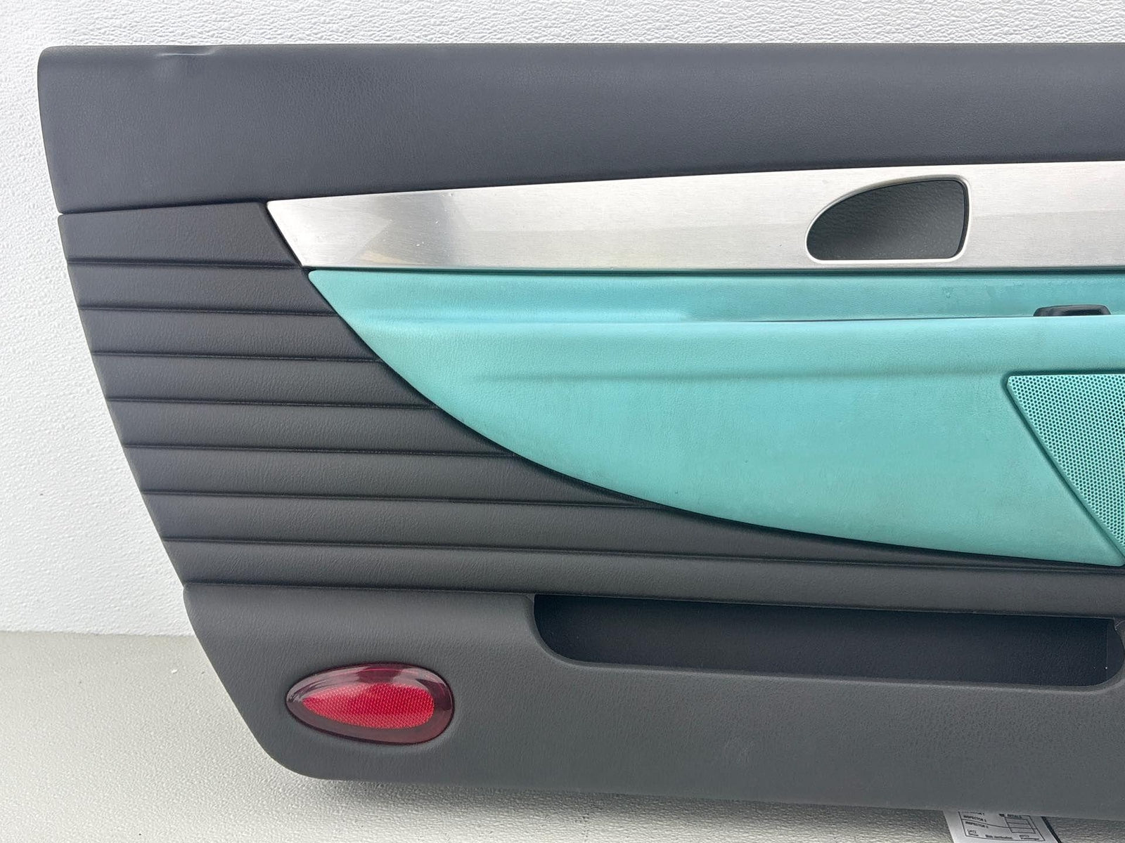 02-05 Ford Thunderbird Front Left Driver Side Inner Door Trim Cover Panel Lh