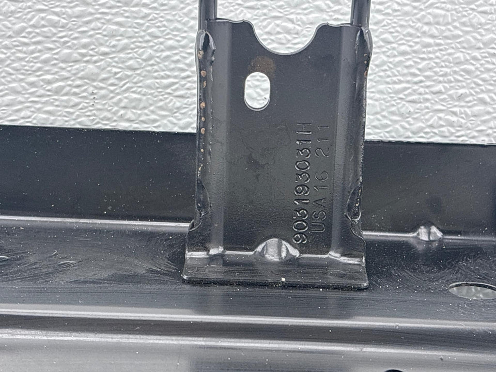 19-23 Bmw X5 G05 Fastening Handle Couches Isofix Back 7444988 Oem