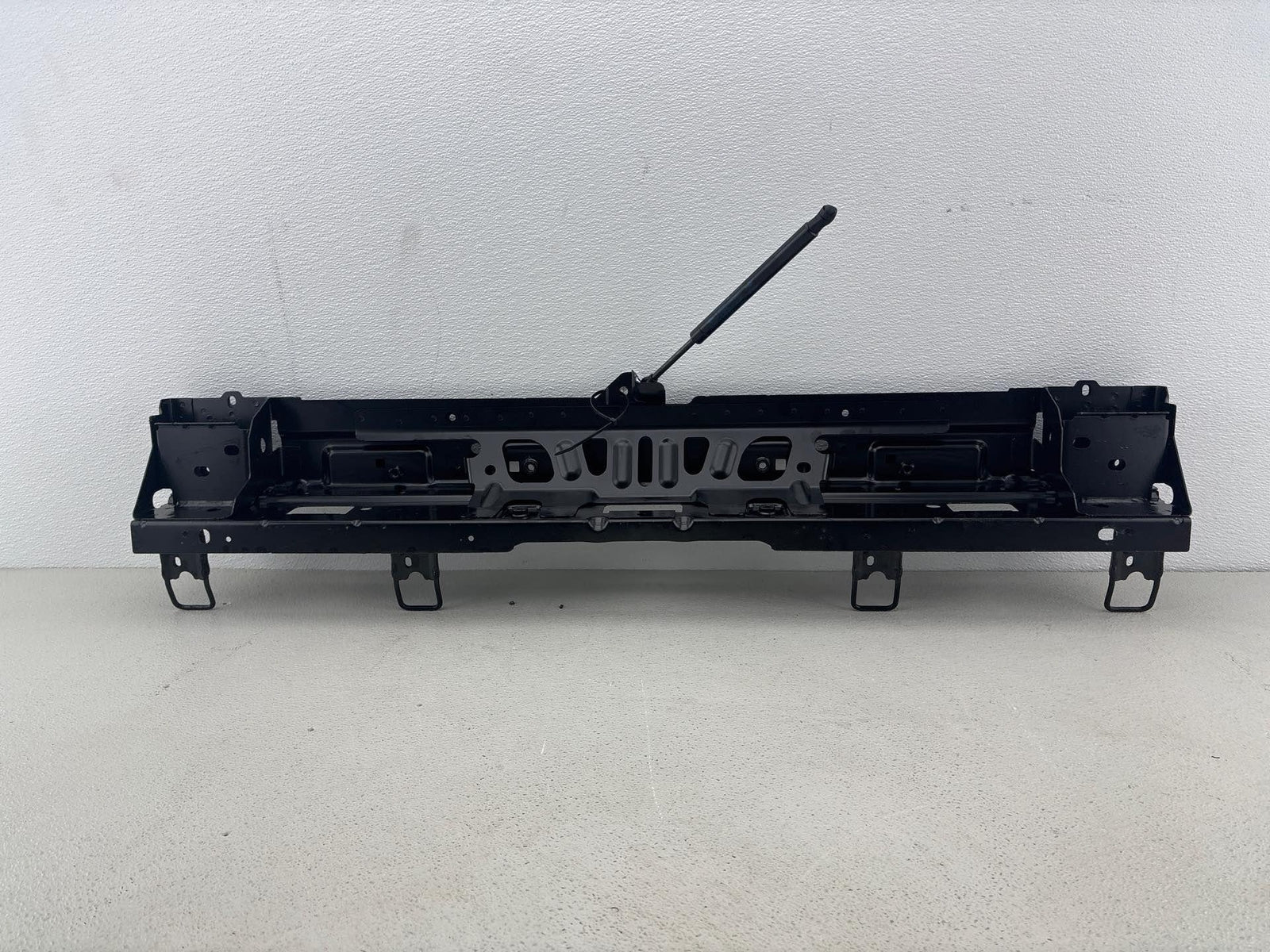 19-23 Bmw X5 G05 Fastening Handle Couches Isofix Back 7444988 Oem