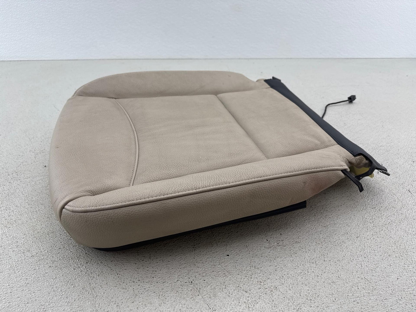 07-11 Bmw E90 335D 335I Front Right Passenger Seat Lower Cushion Oem