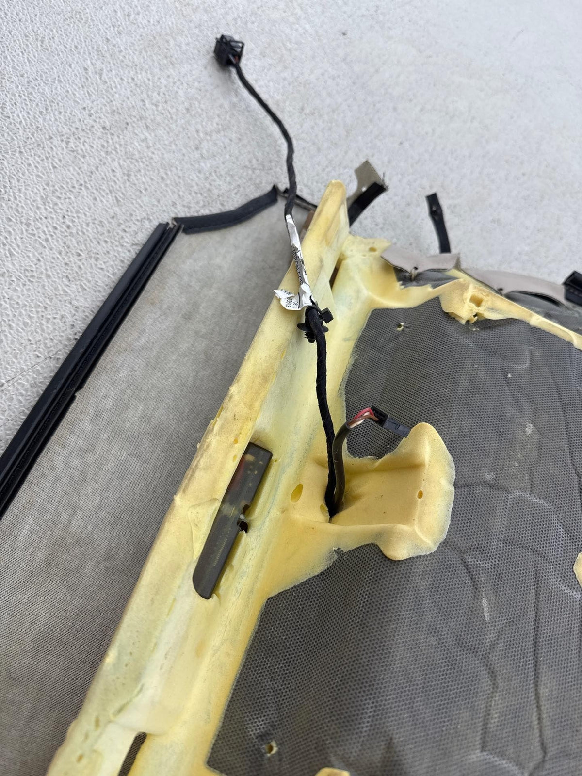 07-11 Bmw E90 335D 335I Front Right Passenger Seat Lower Cushion Oem