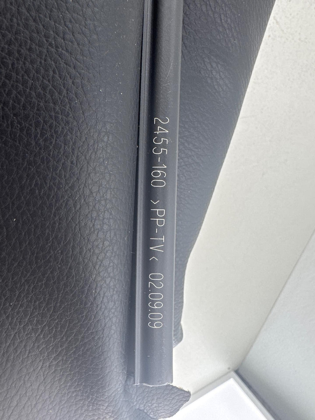 09-12 Volkswagen Cc Front Left Driver Upper Seat Cushion Oem