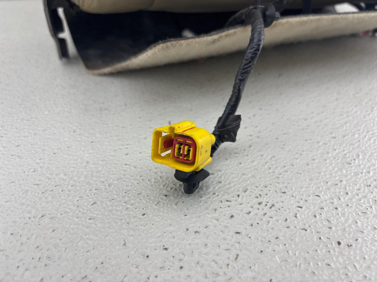 14-16 Lincoln Mkz Front Right Passenger Side Seat Backrest Red Stitch Oem