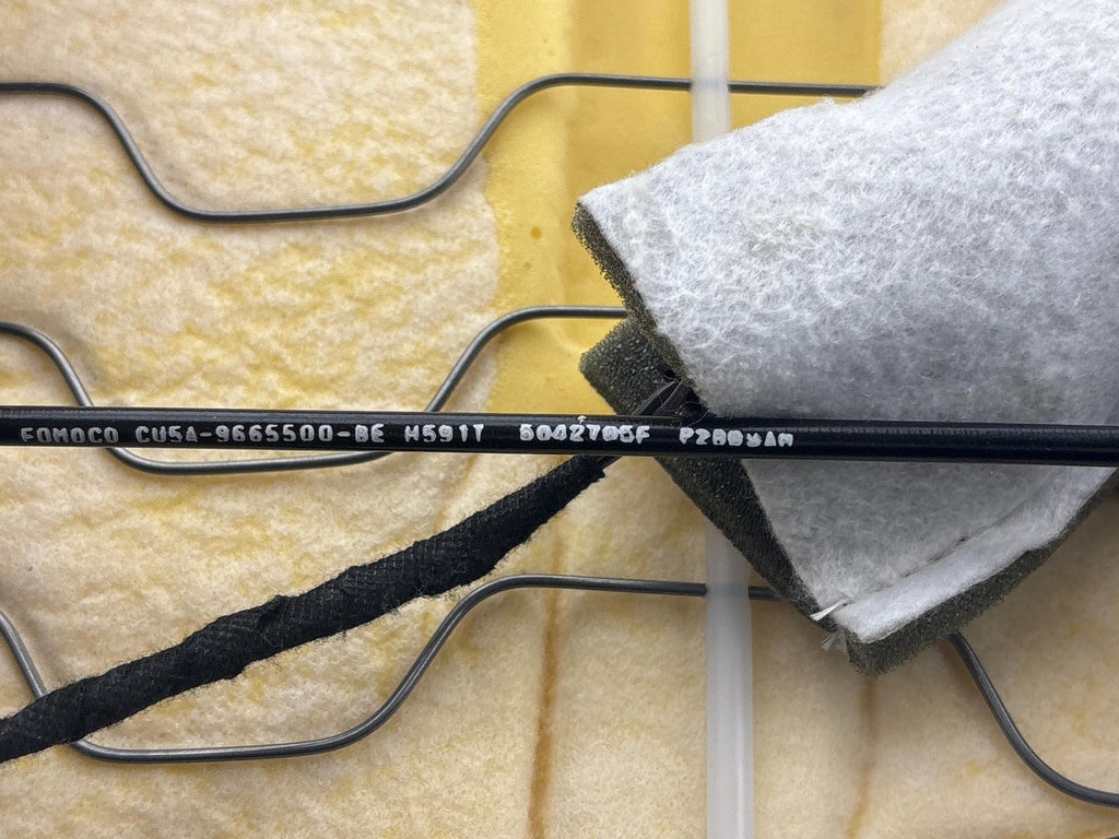 14-16 Lincoln Mkz Front Right Passenger Side Seat Backrest Red Stitch Oem