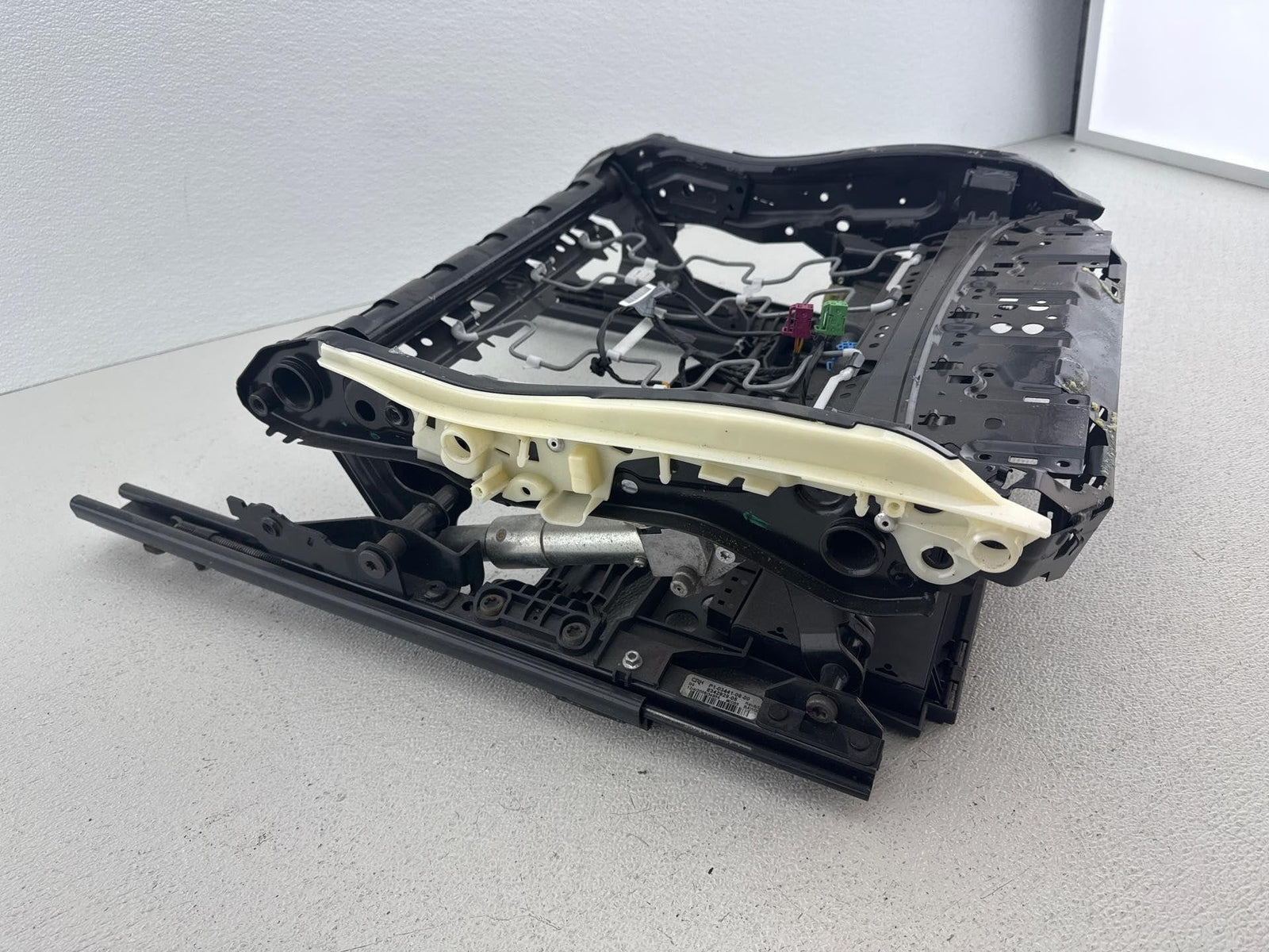 07-13 Bmw X5 E70 Front Right Passenger Side Seat Rail Track Frame 8342929 Oem