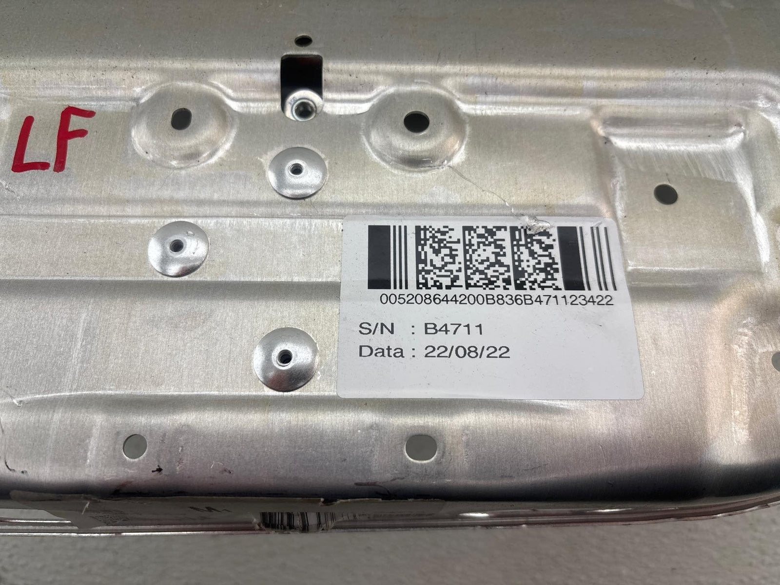 17-25 Alfa Romeo Giulia / Stelvio Front Left Side Seat Frame Track Oem