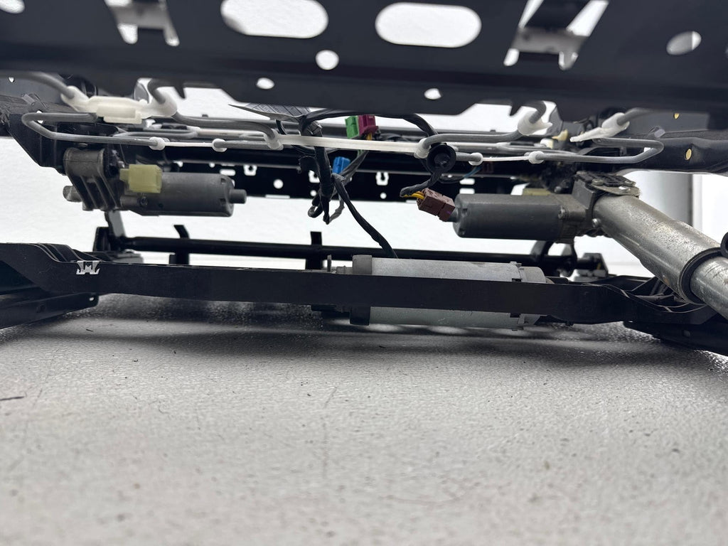 07-13 Bmw X5 E70 Front Right Passenger Side Seat Rail Track Frame 8342929 Oem