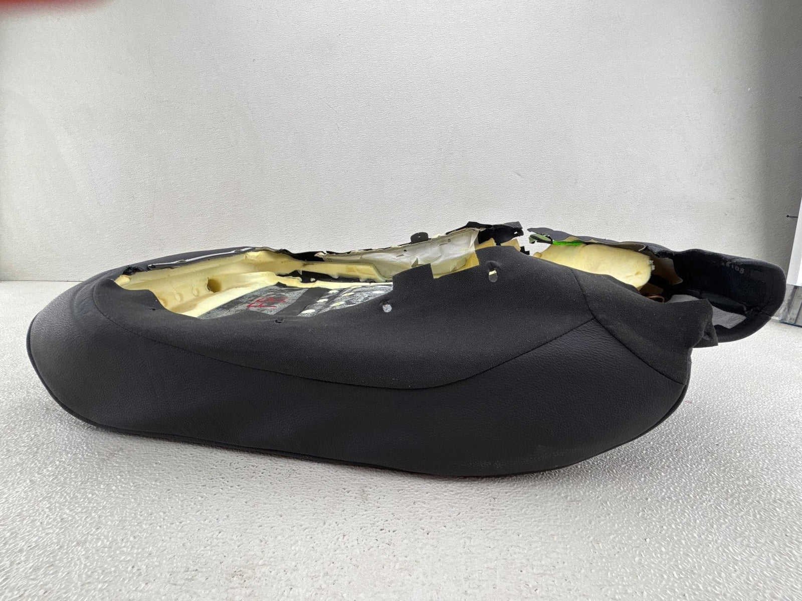 08-13 Bmw X5 E70 Front Left Driver Side Top Upper Seat Cushion Black Oem