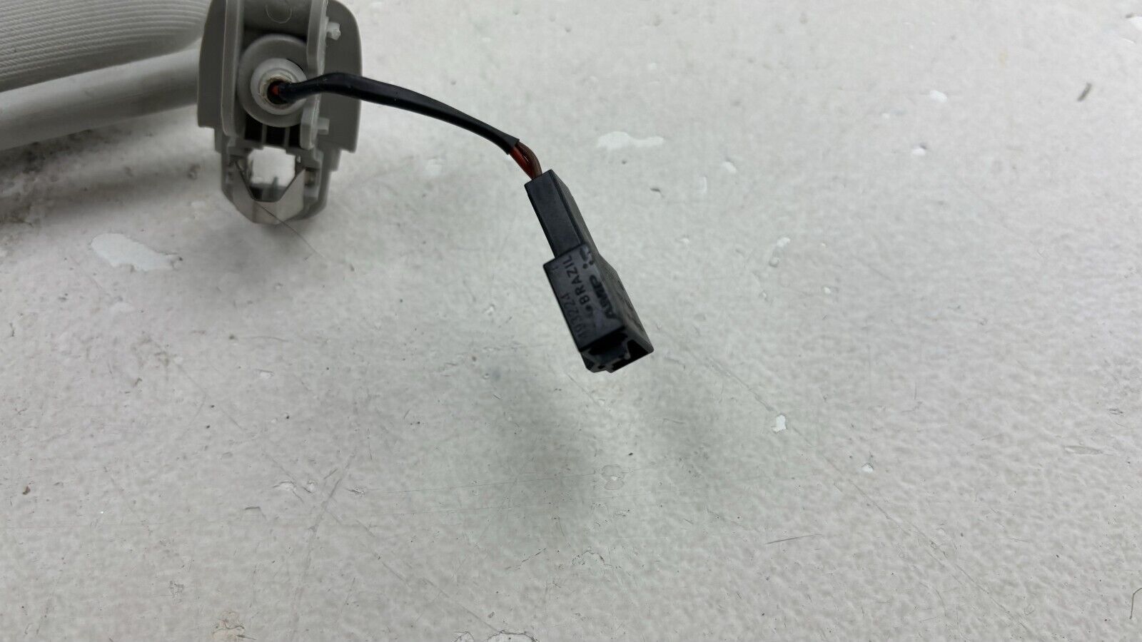 11 - 17 Volkswagen Passat Roof Right Side Sun Visor White 8H0010501 Genuine Oem