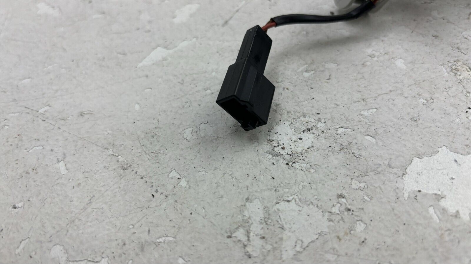 11 - 17 Volkswagen Passat Roof Right Side Sun Visor White 8H0010501 Genuine Oem