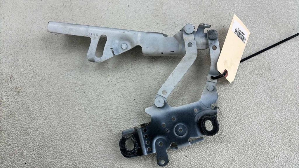 13-20 Bmw 320I 328I M4 F30 2.0L Front Left Side Hood Bonnet Hinge Support Oem