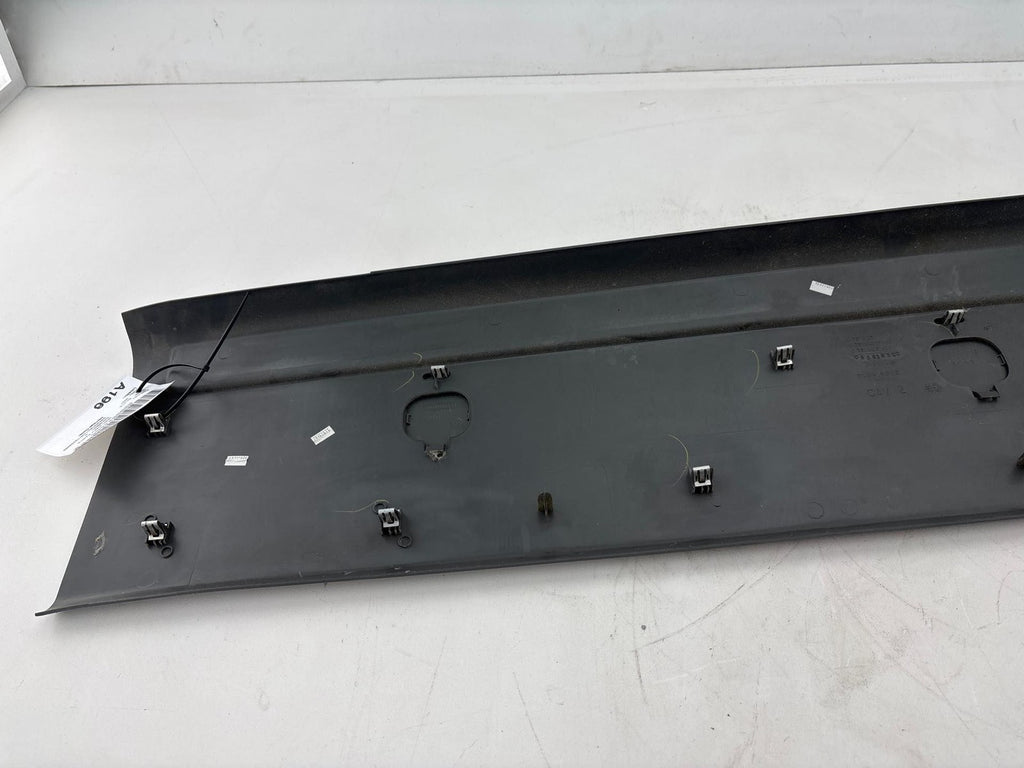 01-07 Chevy Silverado / GMC Sierra Back Glass Reveal Molding OEM 10371626