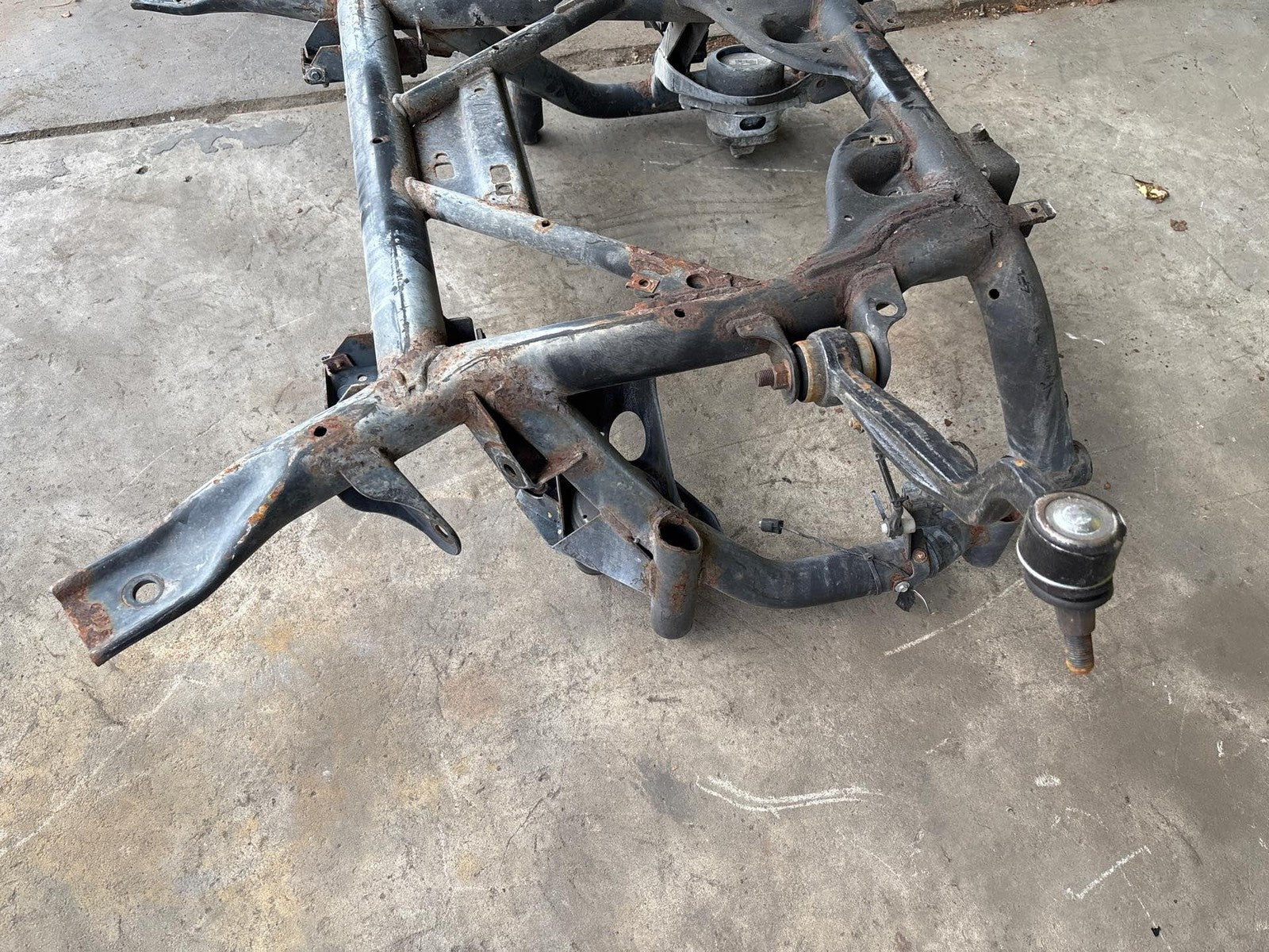 10-12 Land Rover Range Rover L322 Front Subframe Suspension Crossmember Oem