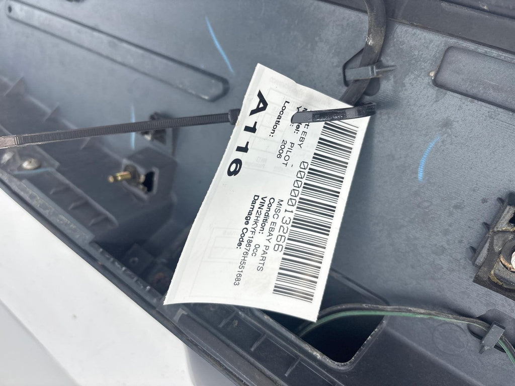 06-08 Honda Pilot Lift Gate Spoiler W/ Deck Trim Third Brake Light Oem