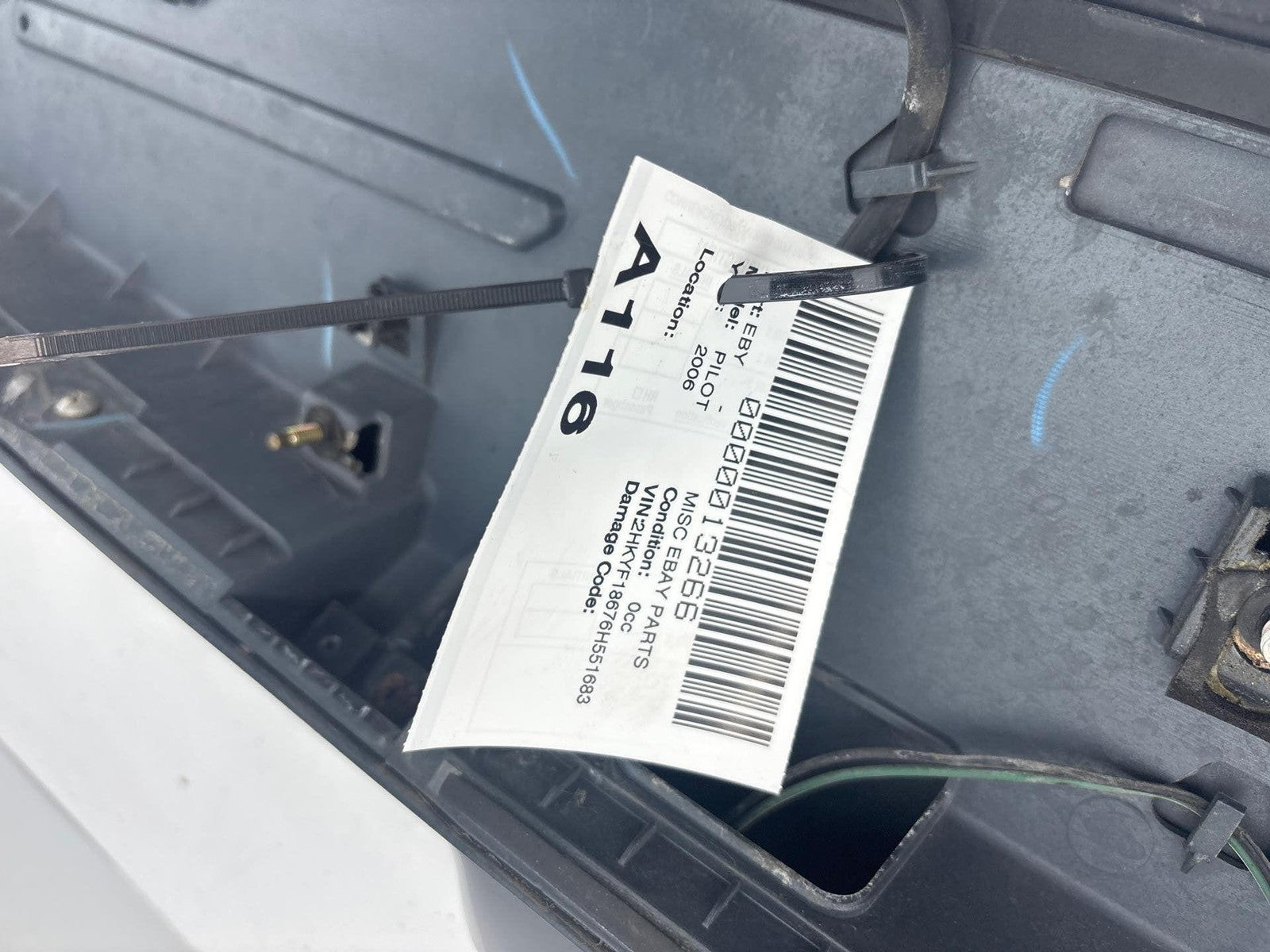 06-08 Honda Pilot Lift Gate Spoiler W/ Deck Trim Third Brake Light Oem