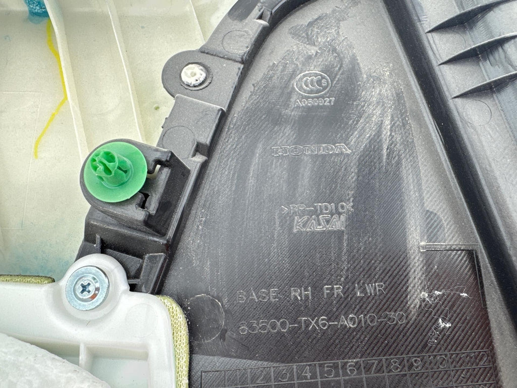 19-22 Acura Ilx Front Right Passenger Interior Door Panel Trim Cover Oem