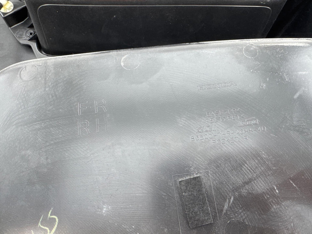 18-24 Honda Odyssey Front Right Side Interior Door Panel Trim Oem