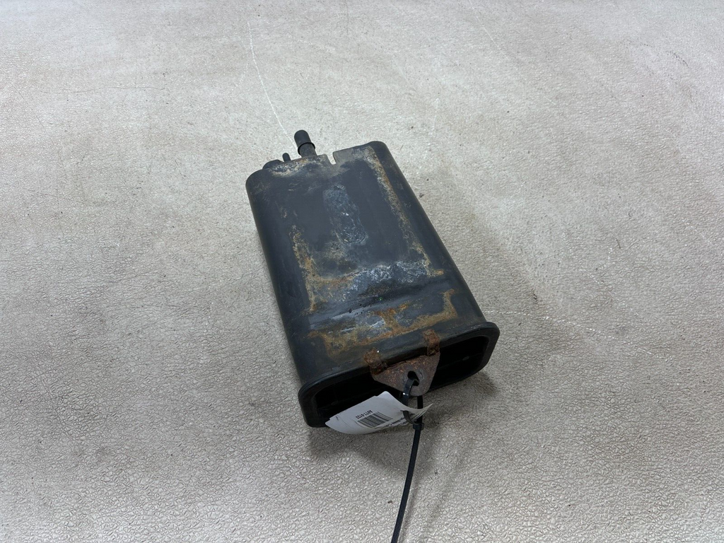 2000 - 2005 Buick Lesabre Custom Genuine Fuel Vapor Canister Black Oem 17098136