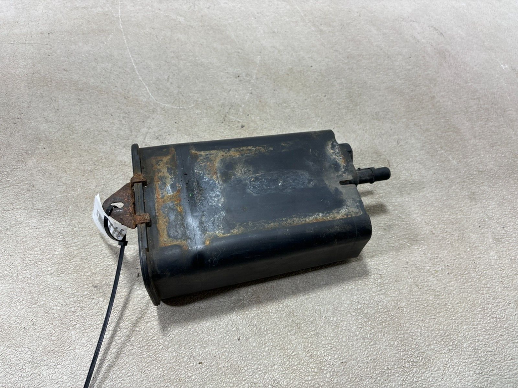 2000 - 2005 Buick Lesabre Custom Genuine Fuel Vapor Canister Black Oem 17098136