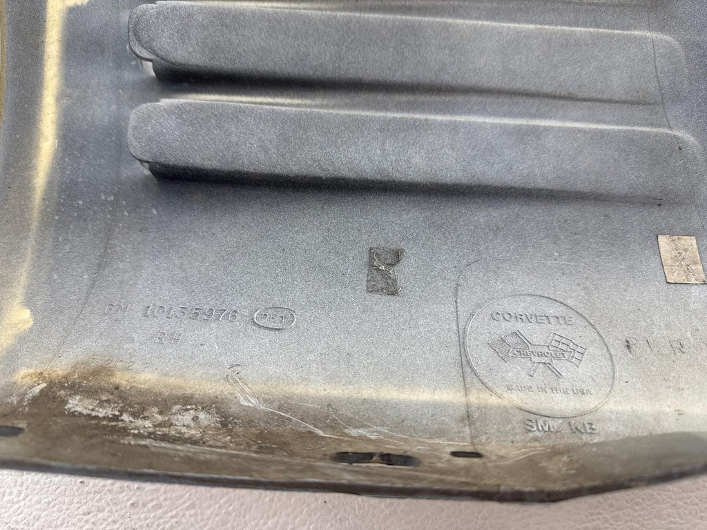 1991-1996 Chevrolet Corvette Front Right Fender Panel Oem 10135976