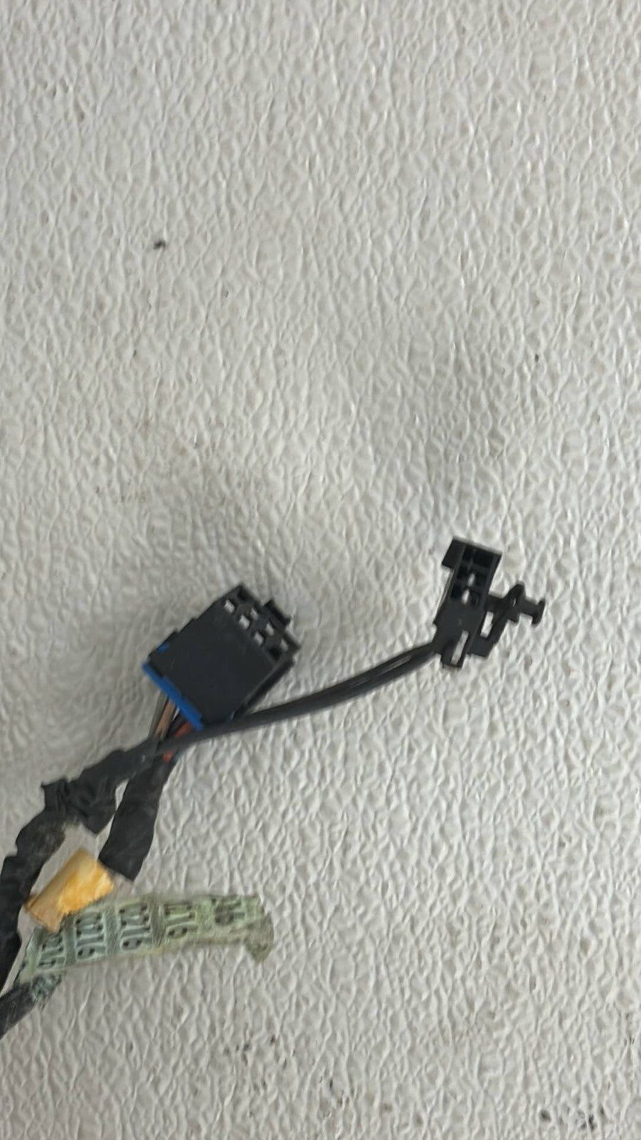 1996 - 2002 Chevrolet Express 3500 Genuine Rear Passenger Side Door Oem 22939491