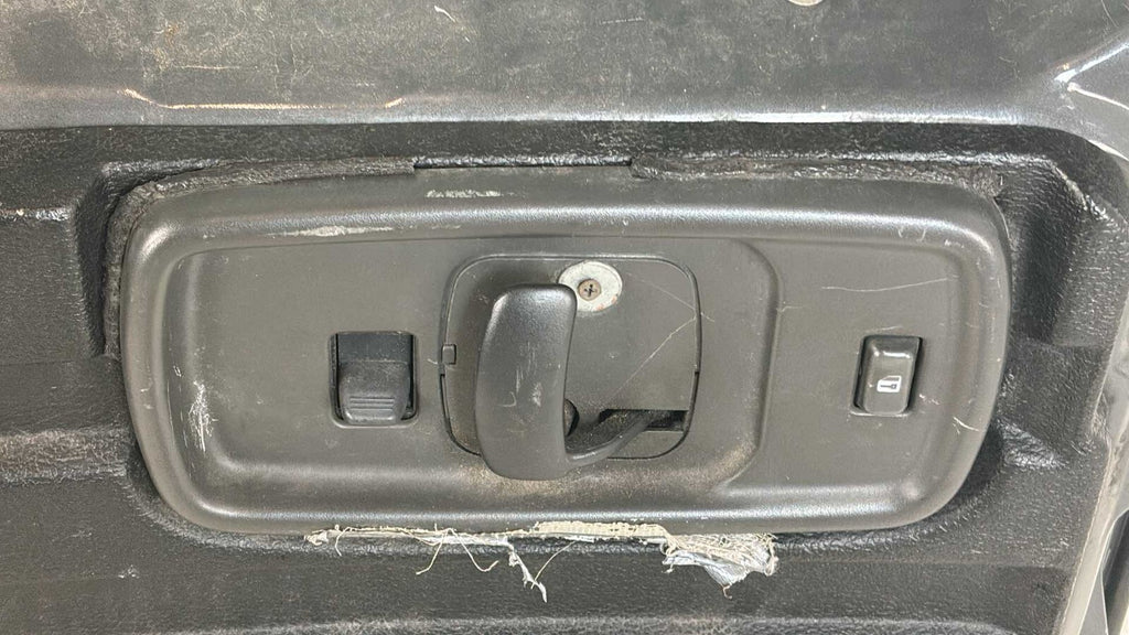 1996 - 2002 Chevrolet Express 3500 Genuine Rear Passenger Side Door Oem 22939491