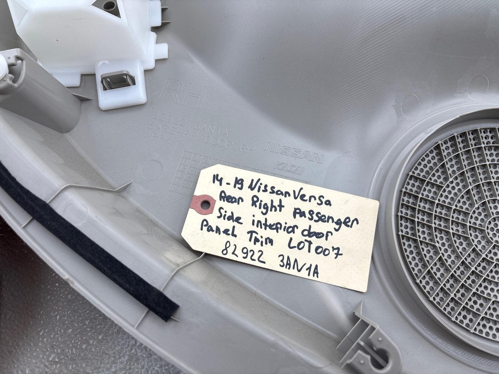 14-19 Nissan Versa Rear Right Passenger Side Interior Door Panel Trim Oem