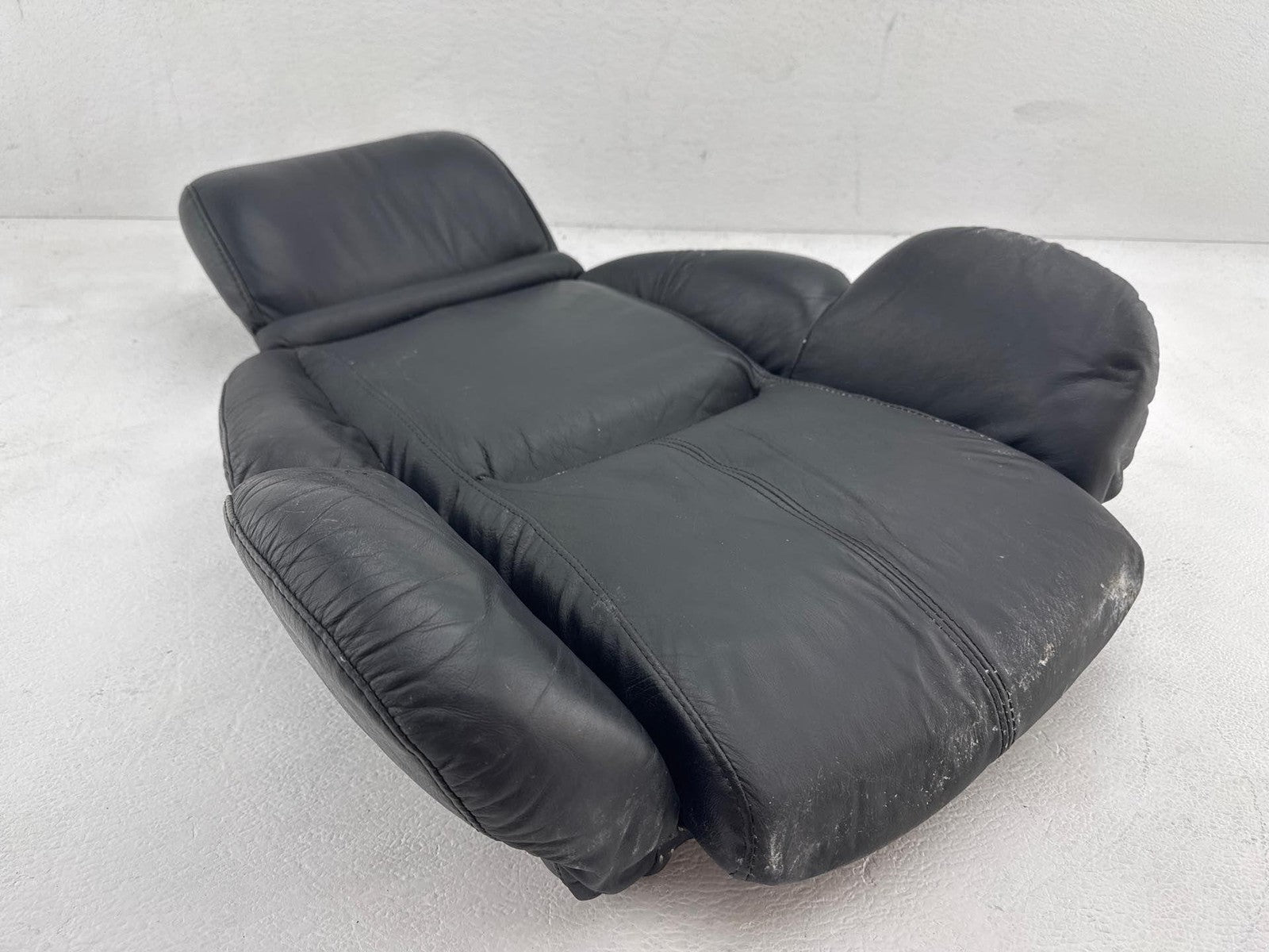 1991 Chevrolet Corvette Front Right Upper Seat Cushion Oem