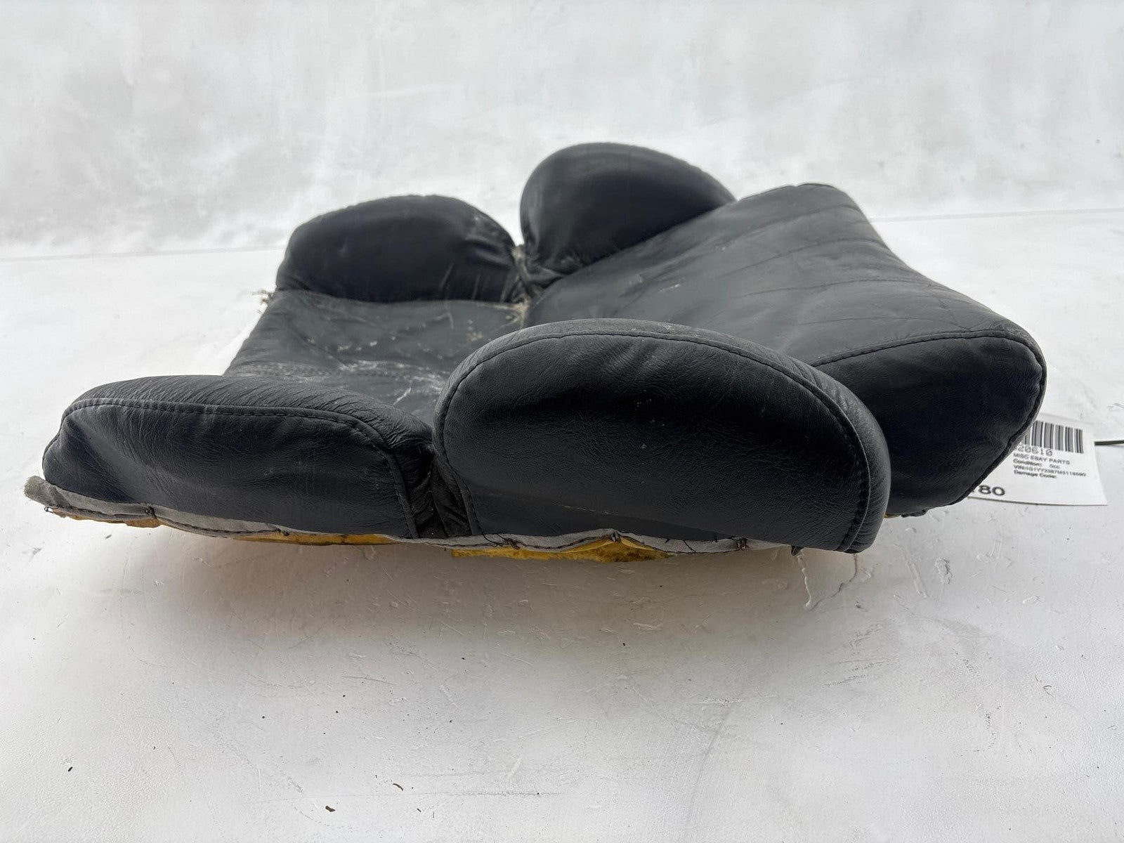 1991 Chevrolet Corvette Front Right Lower Seat Bottom Cushion Oem